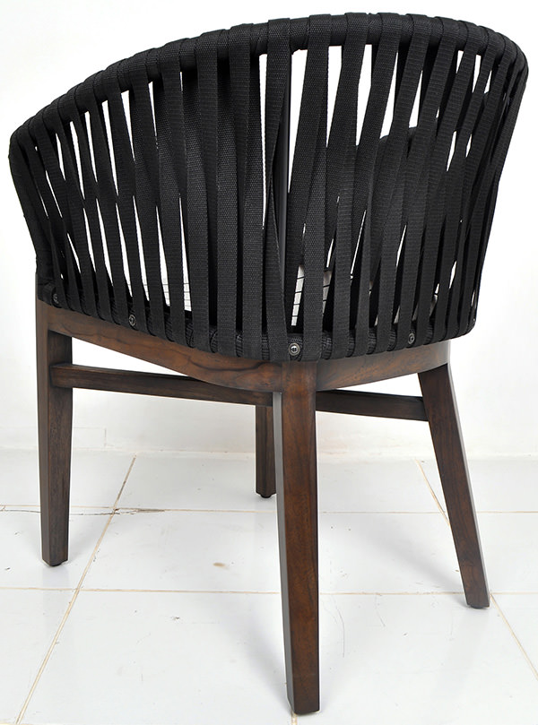 curved outdoor chair with teak seat and black ropes backseat