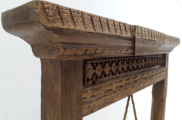 wooden carved gong standing feet