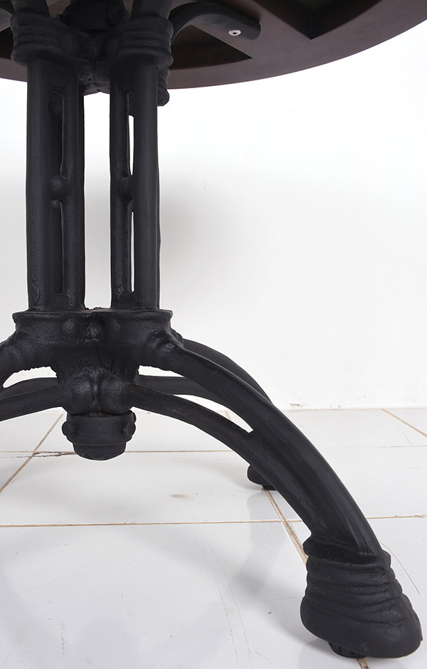 cast iron table leg