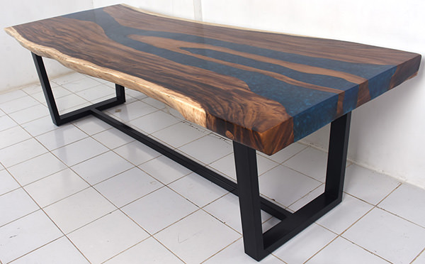 suar wood dining table