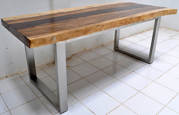 suar, resin and steel table