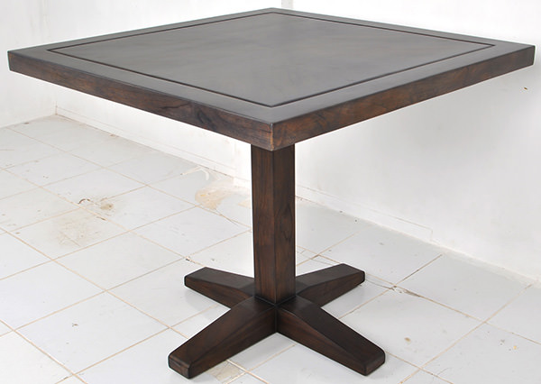 square restaurant table