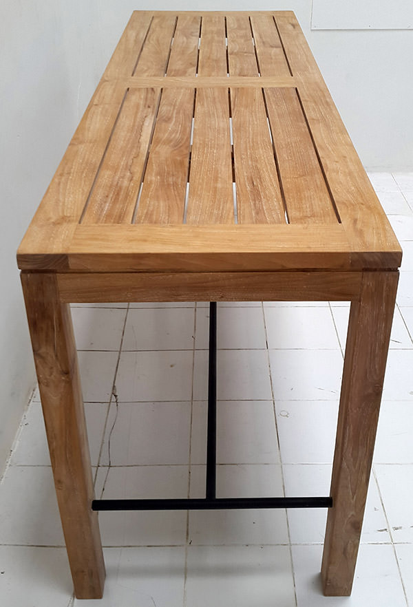 teak party table